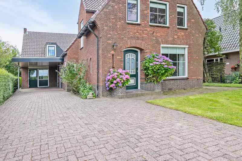 Herenhuis te koop Eemdijk 169m2 790m2 perceel