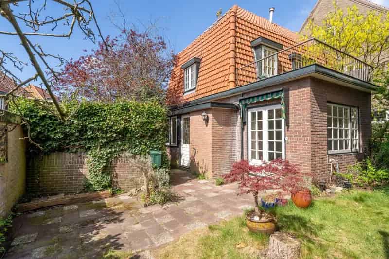 Huis te koop Hilversum: Jaren 30 woning 103m2
