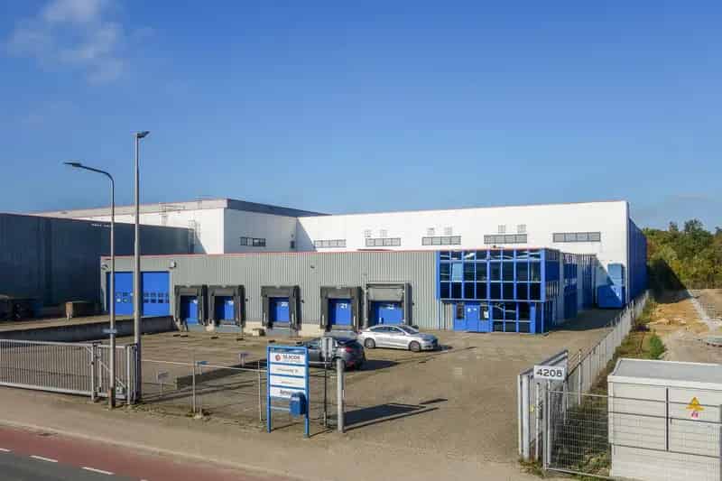 Bedrijfshal Venlo 5214m2 te Huur Nabij A67