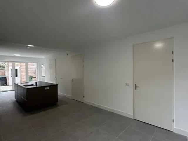 Huis te huur Eindhoven Baarsstraat 3 slaapkamers luxe keuken