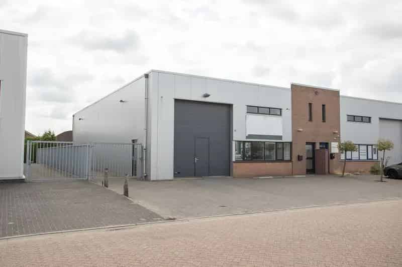 Bedrijfshal te Huur Wierden 375m² Kantoor Opslag