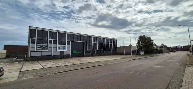 Bedrijfshal te Huur s Hertogenbosch 4030m2 Kantoren Loading Docks
