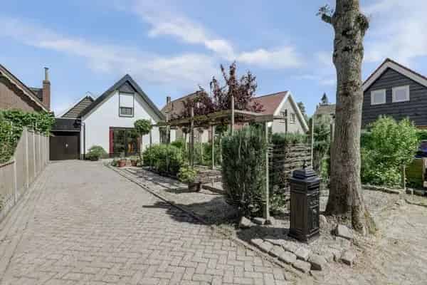 Vrijstaande woning Wemeldinge 5 slaapkamers 2 badkamers