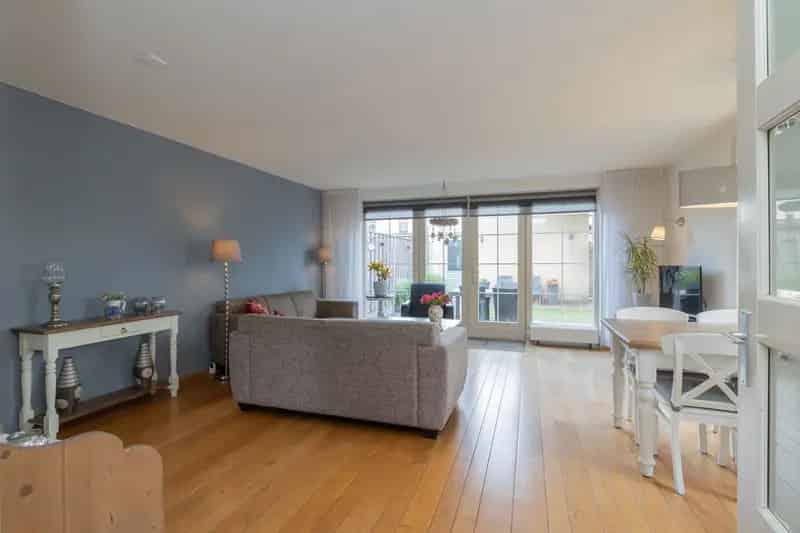 Huis te koop Hillegom 4 slaapkamers garage tuin 123m²