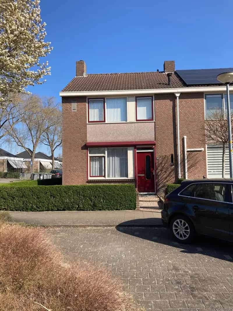 Ruime woning nabij park en winkels - Geschikt voor 3 personen