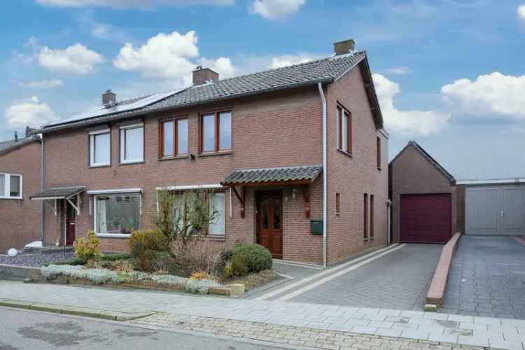 Huis Te Koop , 8, Pastoor Rohsstraat, Banholt, Limburg
