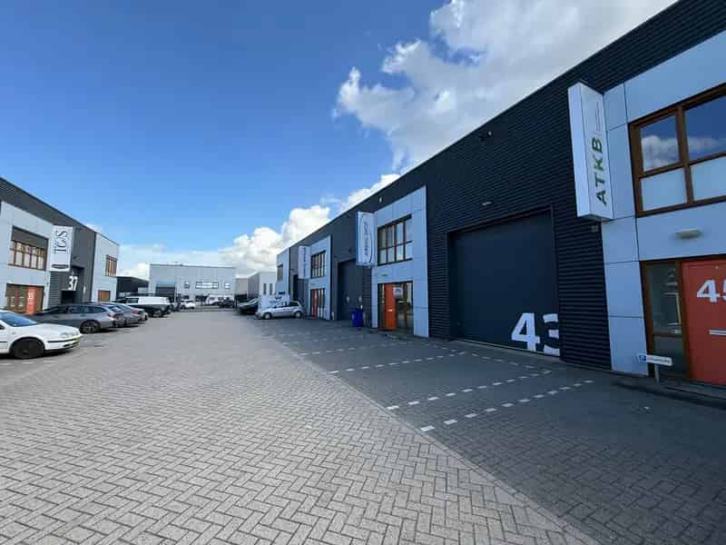 Bedrijfshal Bleiswijk | Zoek bedrijfshallen te huur: Amethistweg 43 2665 NT Bleiswijk 