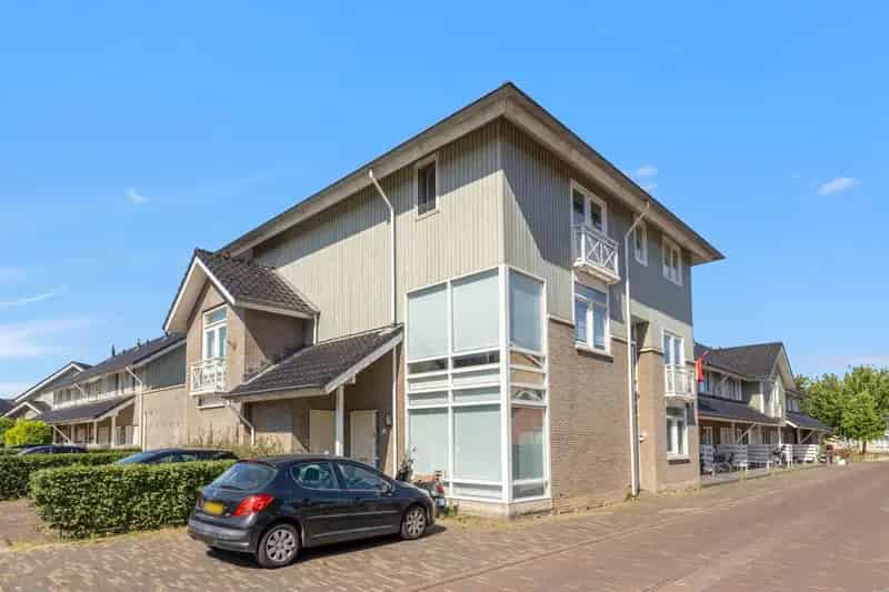 Huis te koop Schiedam Ruime woning 4 slaapkamers Dakterras