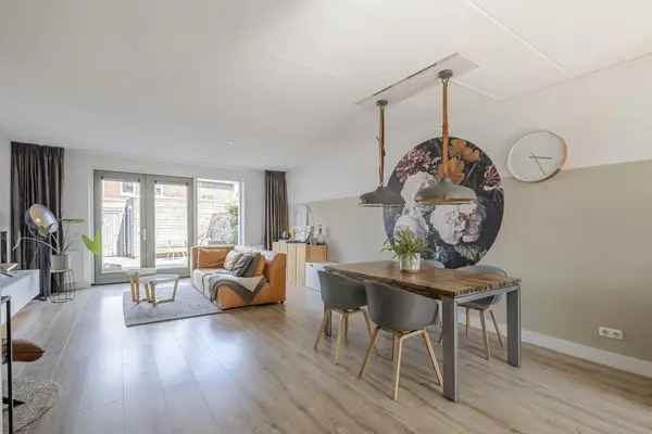 5 Slaapkamers Eengezinswoning 121m2 Baanhoek West