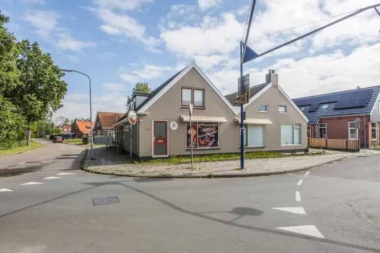 Horeca pand met bovenwoning te koop Finsterwolde