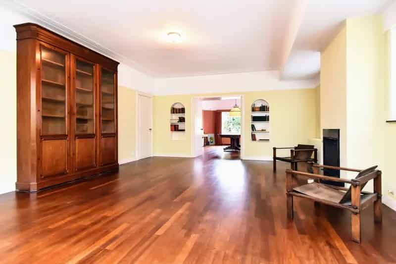 Huis te koop Den Haag Marlot 6 slaapkamers 262m2 tuin