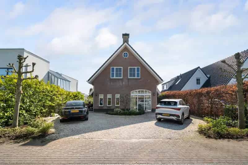 Luxe 8-kamer Villa Nesselande Aan Het Water Met Zwembad