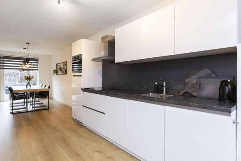 Tussenwoning Zenderpark Ijsselstein 3 slaapkamers moderne keuken badkamer