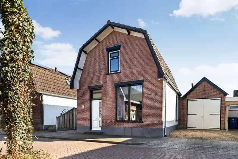 Huis te koop Apeldoorn: Gezinswoning met multifunctionele aanbouw