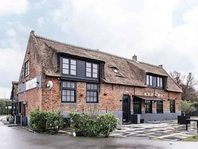 Landelijk gelegen woonhuis met appartement Noordwijk