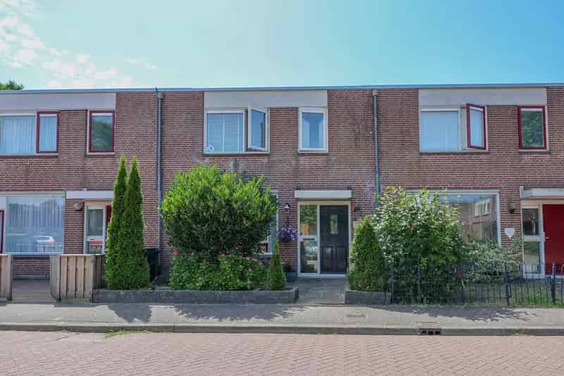 Ruime Tussenwoning Almere Haven 3 Slaapkamers Zonnige Tuin