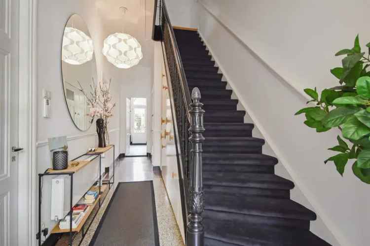 Herenhuis te koop Statenkwartier 5 slaapkamers 2 badkamers