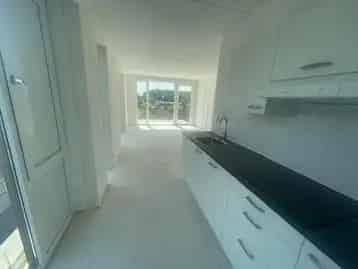Studio te Huur Hoogvliet Rotterdam 61-79m2