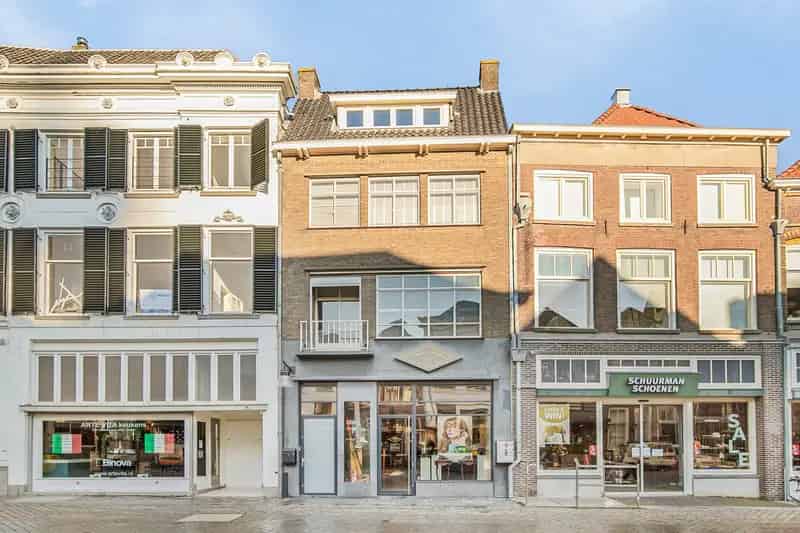 Huis te koop Zutphen Houtmarkt 65: Monumentaal woon winkelpand