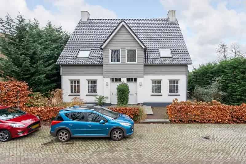 2-onder-1-kapwoning Hillegersberg Bergse Plas 3 slaapkamers