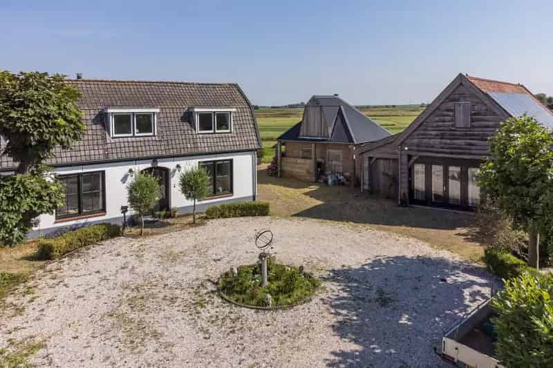 Landelijke Villa Eemdijk met Guesthouses en Prachtig Uitzicht