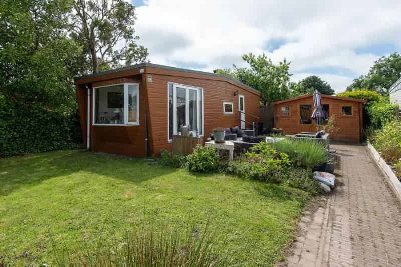 Chalet te koop EuroParcs De Rijp - Eigen grond - 2 slaapkamers