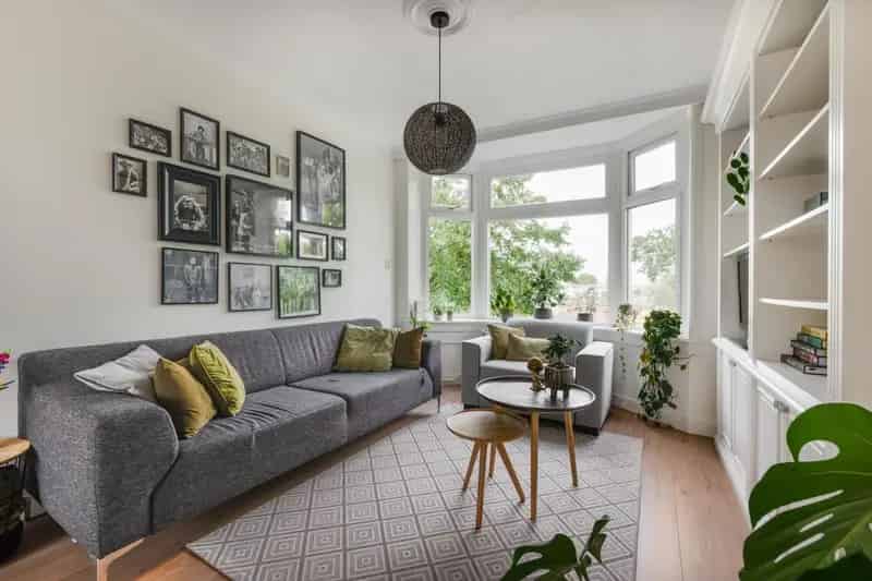 Ruime Dubbele Bovenwoning Amsterdamsevaart met Dakterras