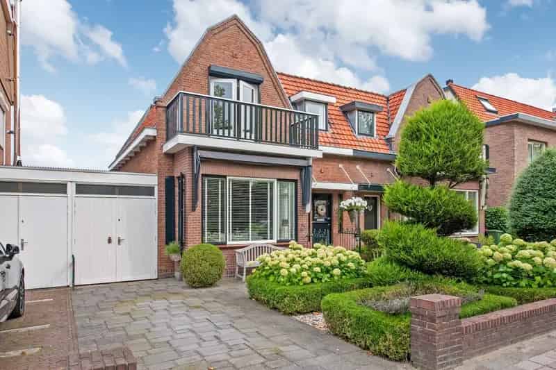 Twee Onder Een Kap Woning Pijnacker Grote Tuin Veranda