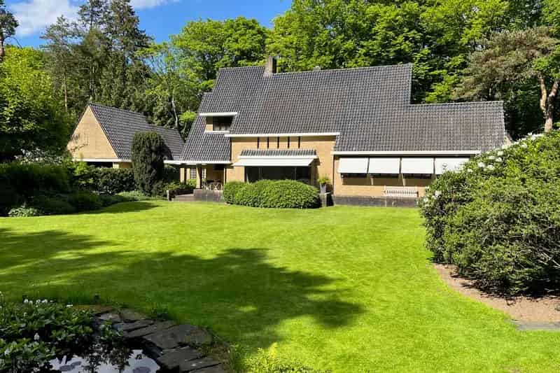 Landhuis Blaricum: Vrijstaand huis met karakter, heide en ruimte