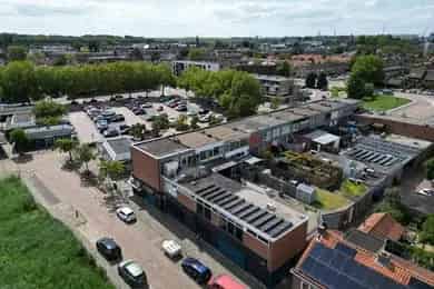 290m2 Winkelruimte te Huur Sliedrecht - Multifunctioneel Pand met Bovenwoning