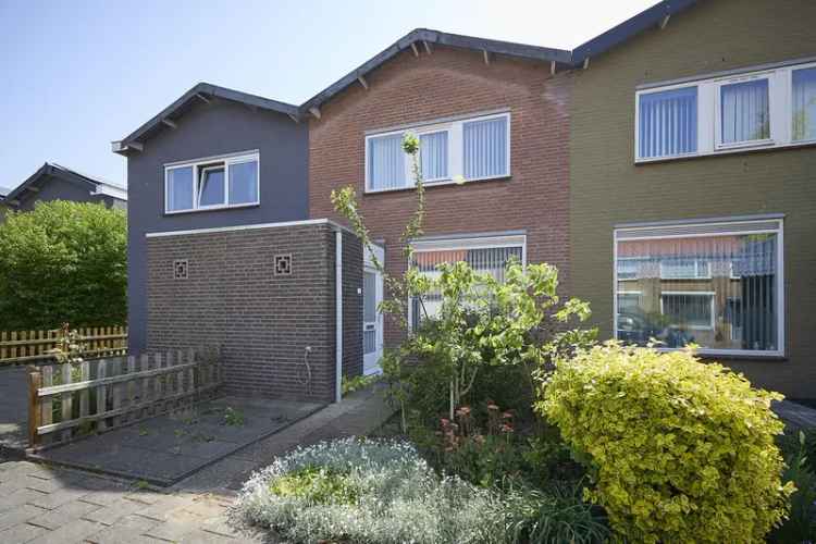 Ruime Tussenwoning nabij Centrum Terneuzen