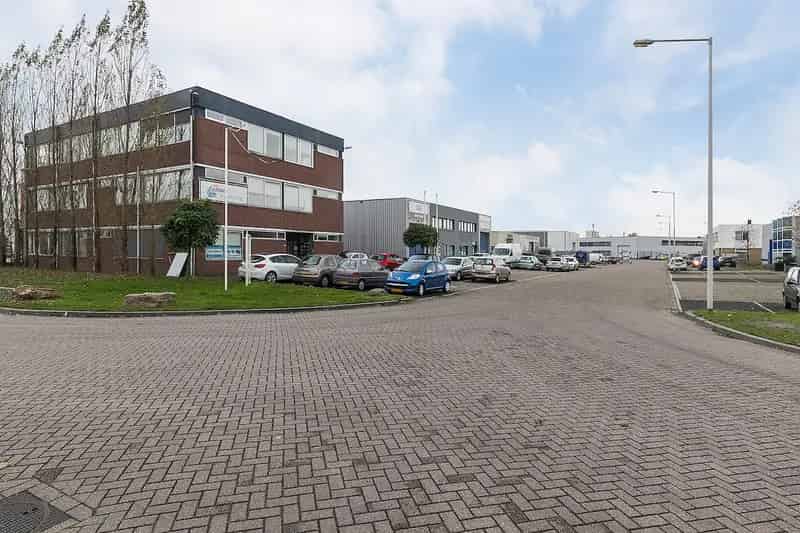 Kantoorruimte Spijkenisse te huur: Moderne ruimtes op Halfweg