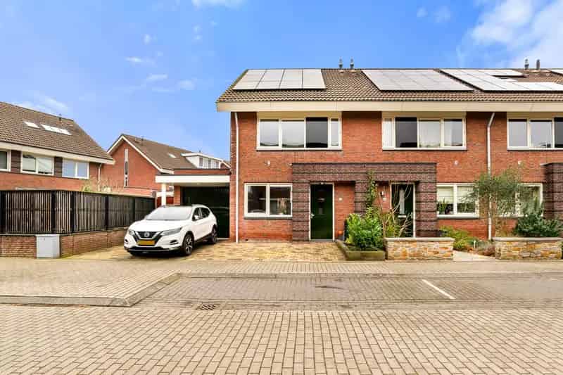 Huis te koop Heemskerk: Ruime hoekwoning met garage en energielabel A