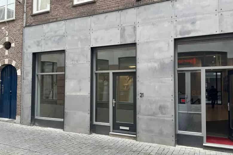 64m2 Winkelruimte te Huur Bergen op Zoom Historisch Centrum