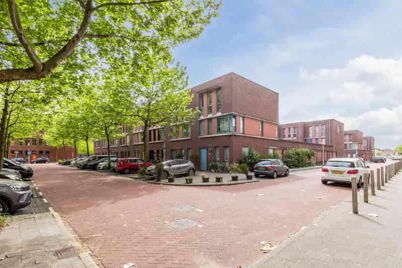 Huis te koop Amsterdam Geuzenveld 6 kamers 130m2 tuin