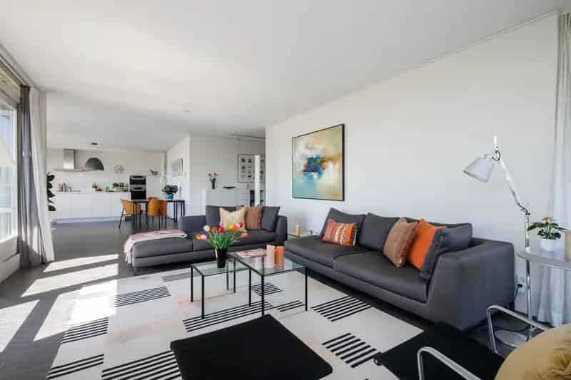 Penthouse te koop Den Haag: 143m2, 2 slaapkamers, 2 badkamers, garage