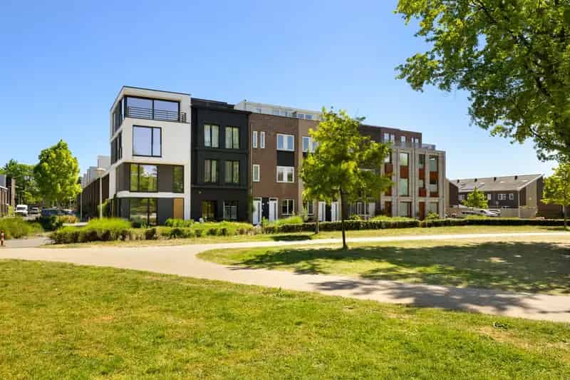 Appartement Amsterdam Noord Banne Buiksloot 2 slaapkamers tuin