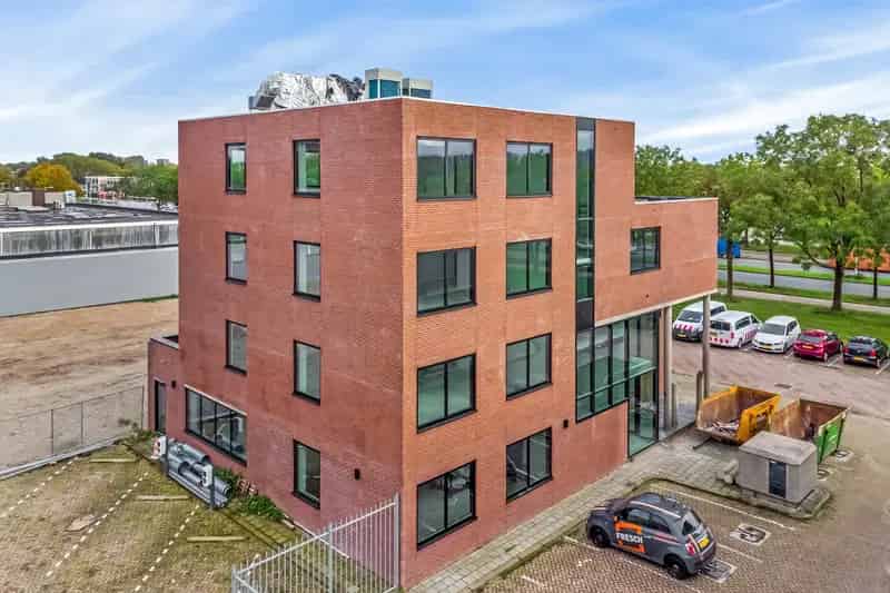 Kantoorruimte Amsterdam Duivendrecht 810m2 te huur