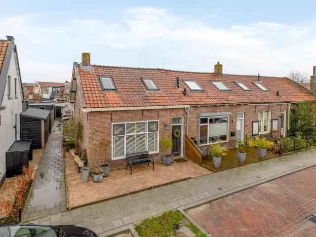 Hoekwoning Sommelsdijk: starterswoning met 3 slaapkamers