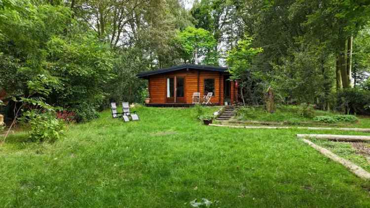 Bungalow Te Koop in Oost West en Middelbeers, Noord-Brabant