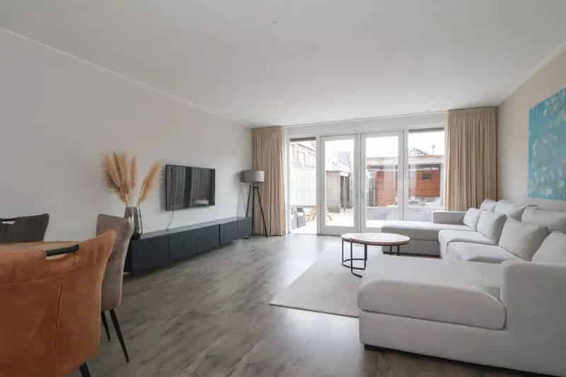 Ruime gezinswoning 5 slaapkamers Rengerswetering