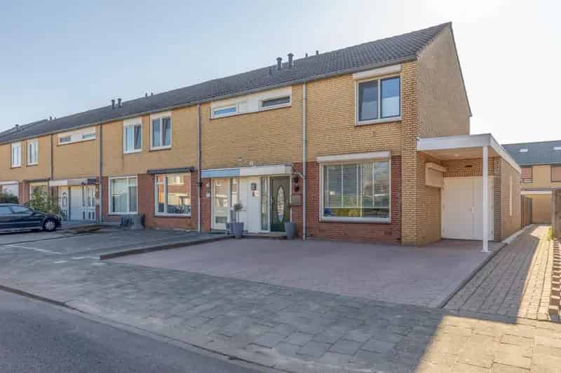 Hoekwoning Pey 3 slaapkamers moderne badkamer zonnige tuin