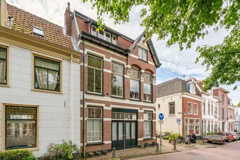 Huis te koop Haarlem: Dubbele Bovenwoning en Bedrijfsruimte