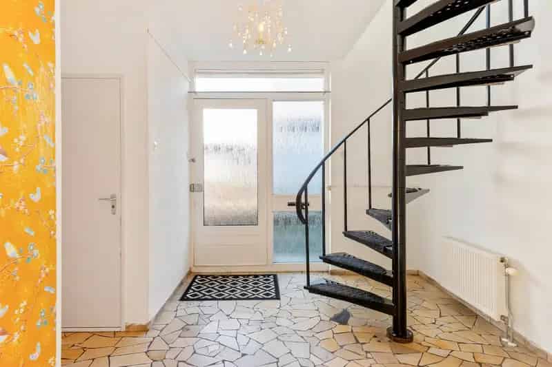 Huis te koop Oosterbeek: Ruime woning met 4 slaapkamers en grote tuin
