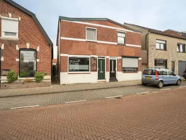 Charmante gezinswoning Enschede: Authentiek & Modern Comfort