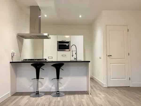 Appartement Rotterdam Bergpolder: Moderne benedenwoning 1 jaar
