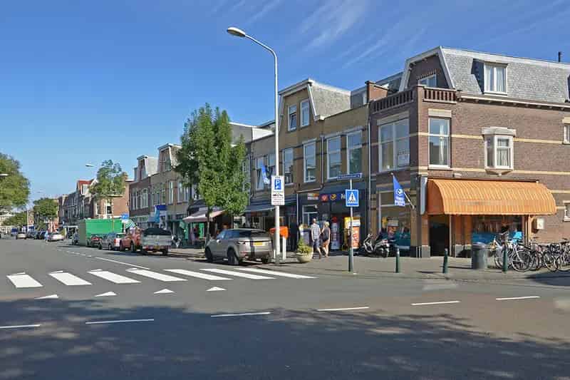 Woningruil: Ruime woning met schuur en balkon