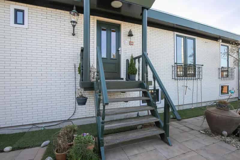 Luxe Woonark te Koop Aan Het Water 4 slaapkamers 2 badkamers