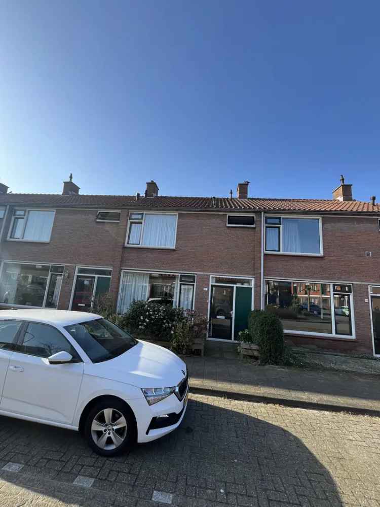 3 Slaapkamer Eengezinswoning Uitgeest Nabij Winkels