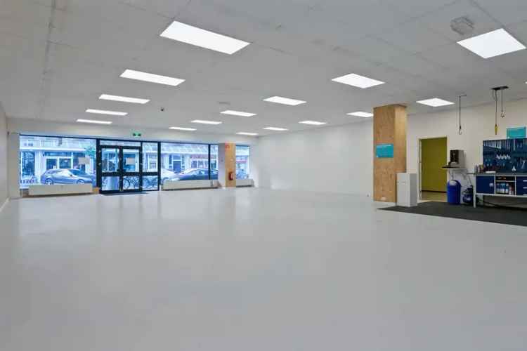 Winkelruimte Amsterdam Oost 224m2  Huur